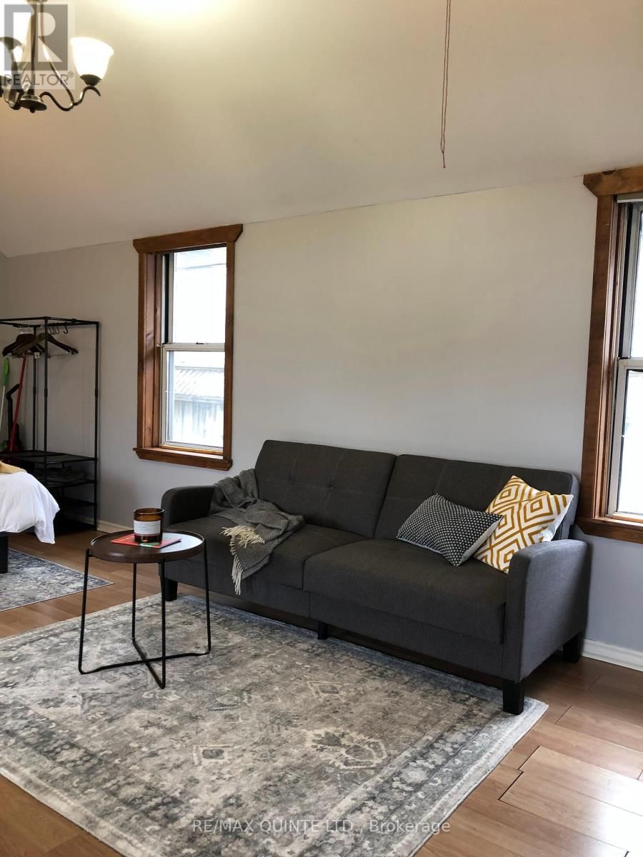 82 MOIRA STREET EAST Image 22