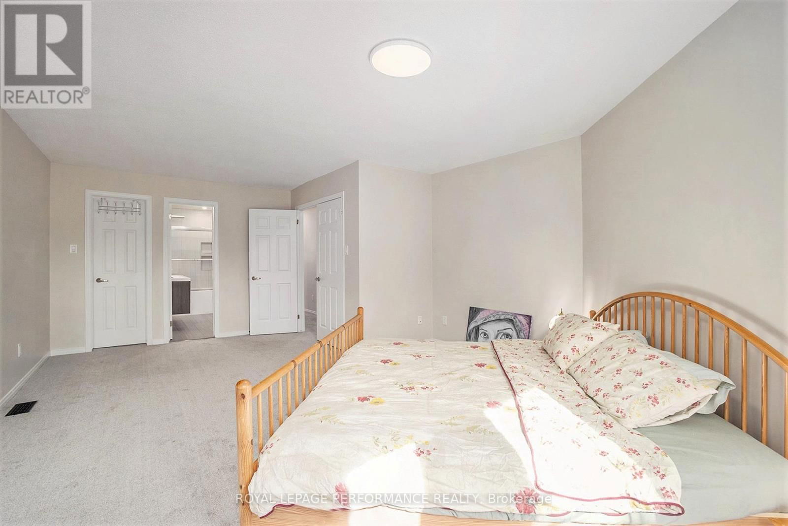 56 IPSWICH TERRACE Image 14