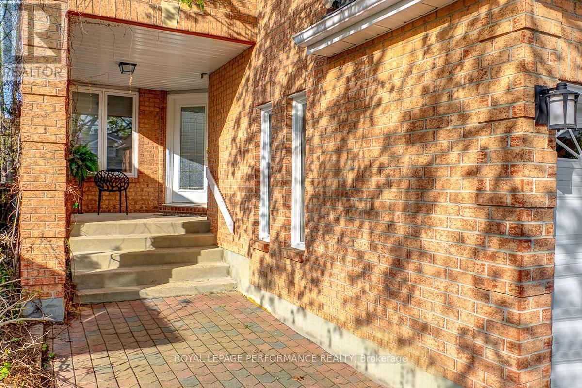 56 IPSWICH TERRACE Image 35