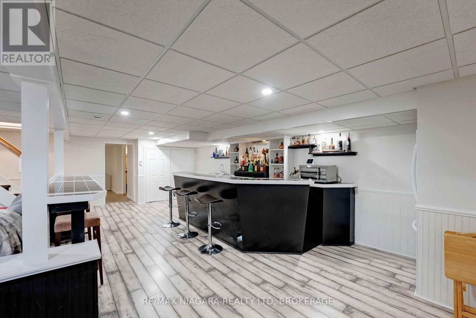 6018 CABOT DRIVE Image 17