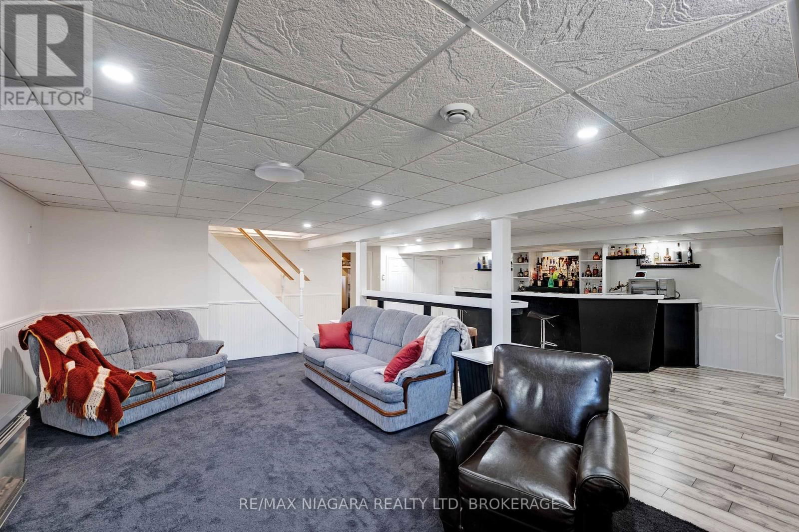 6018 CABOT DRIVE Image 21