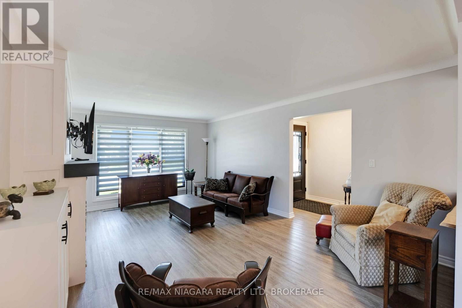 6018 CABOT DRIVE Image 5