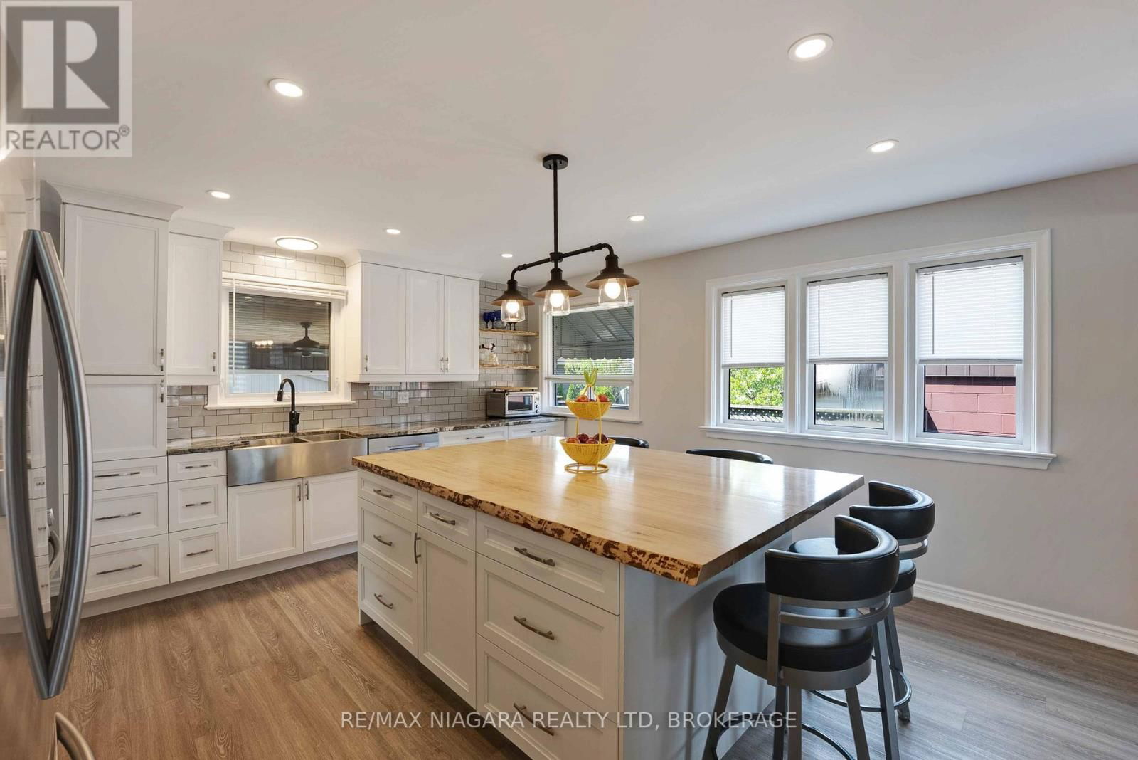 6018 CABOT DRIVE Image 7