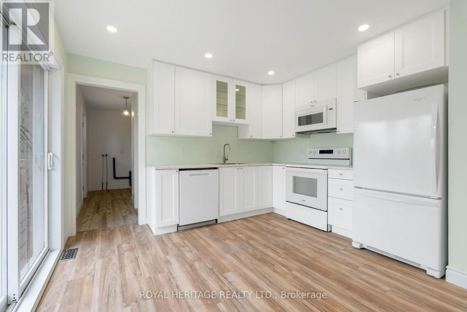 5 JUNIPER COURT Image 17