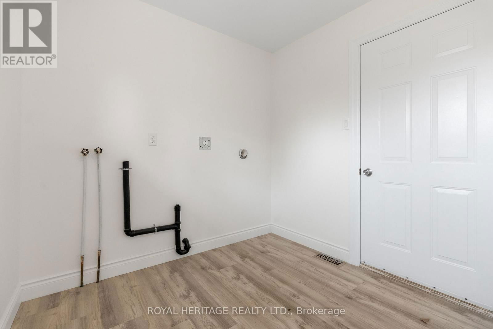 5 JUNIPER COURT Image 20