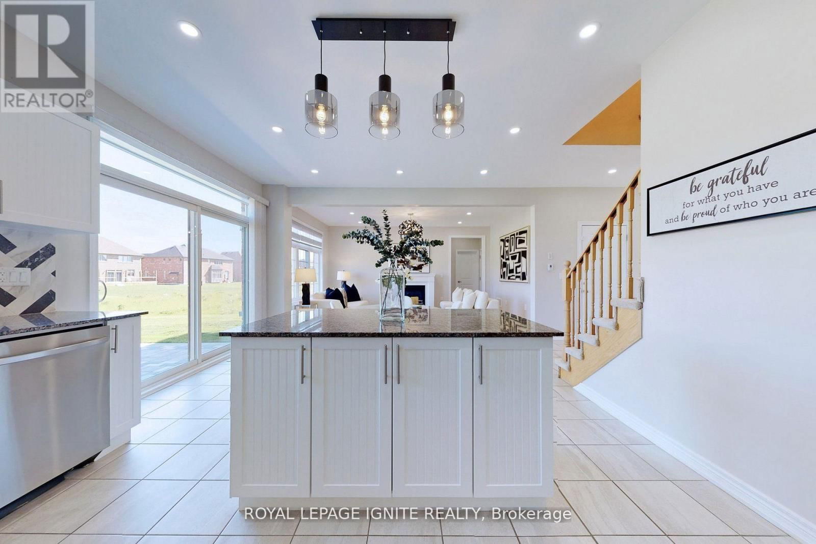 20 MONARCH ROAD Image 11