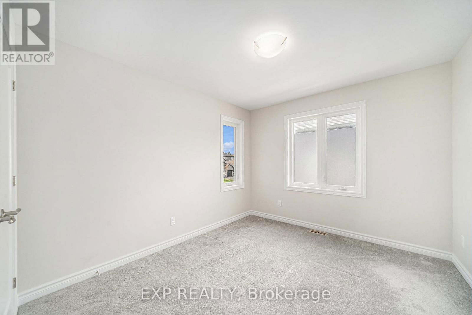 125 SEABERT DRIVE Image 15