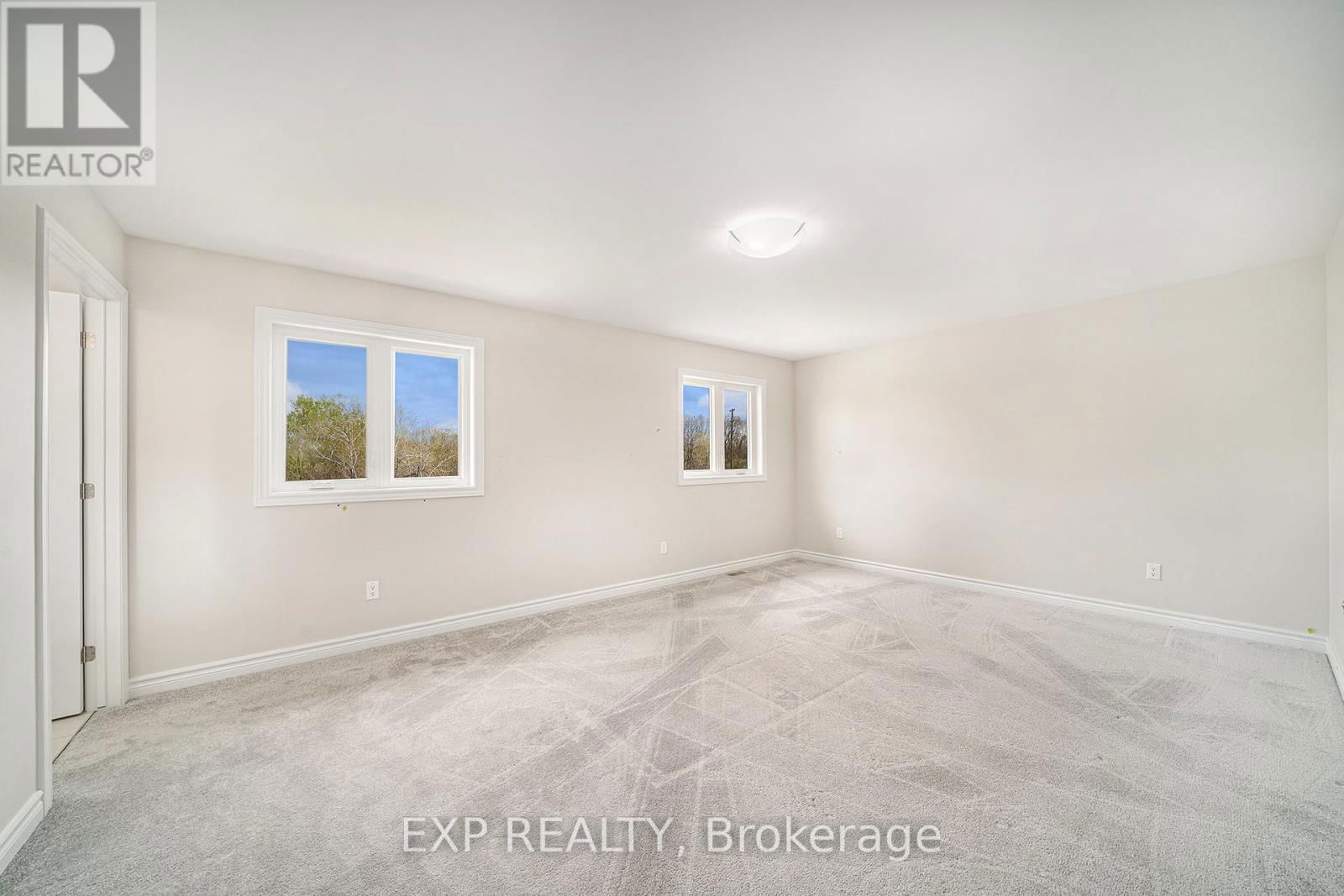 125 SEABERT DRIVE Image 17