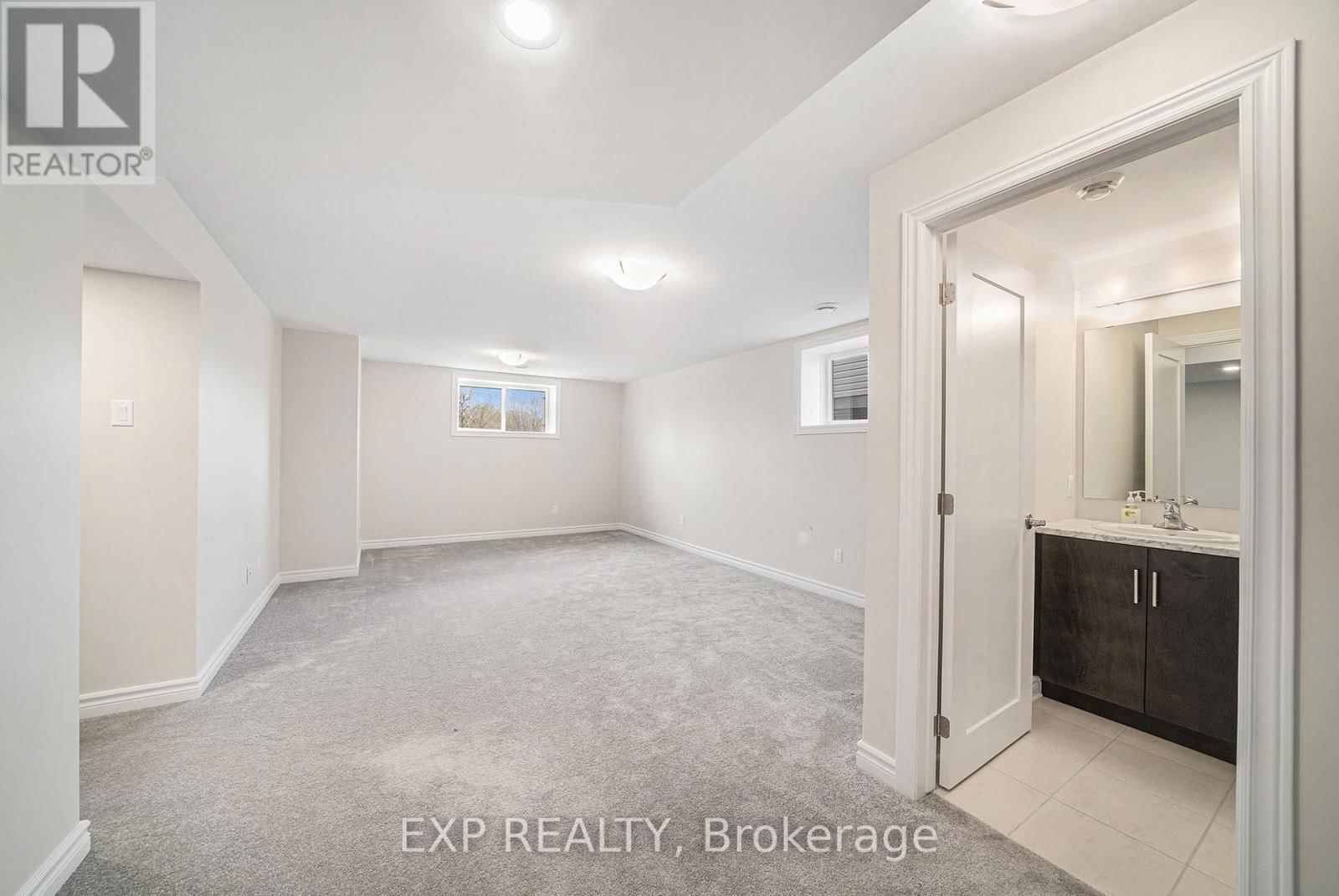 125 SEABERT DRIVE Image 21
