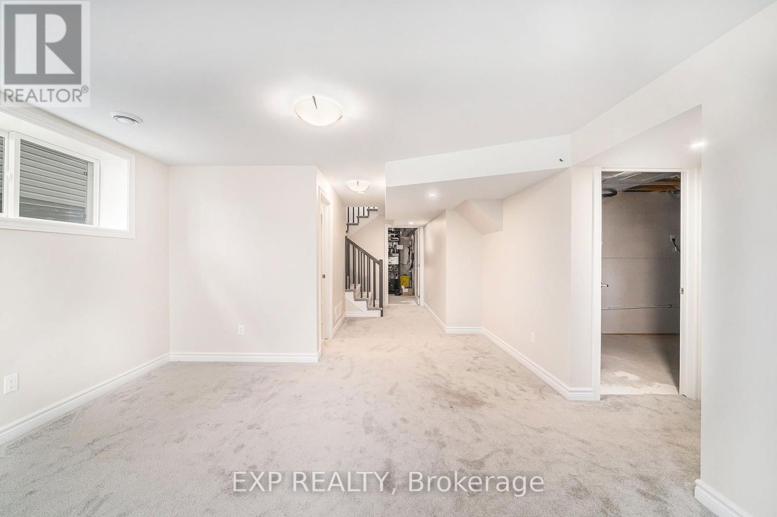 125 SEABERT DRIVE Image 24