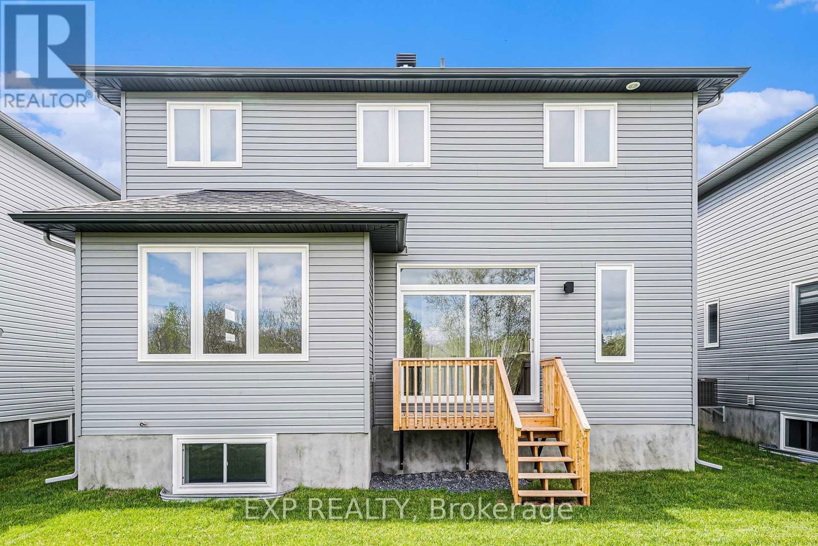 125 SEABERT DRIVE Image 25