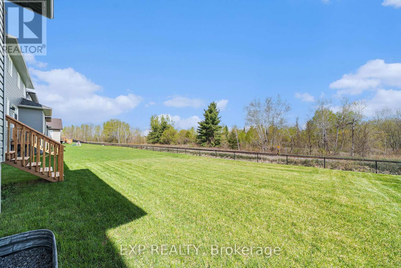 125 SEABERT DRIVE Image 26
