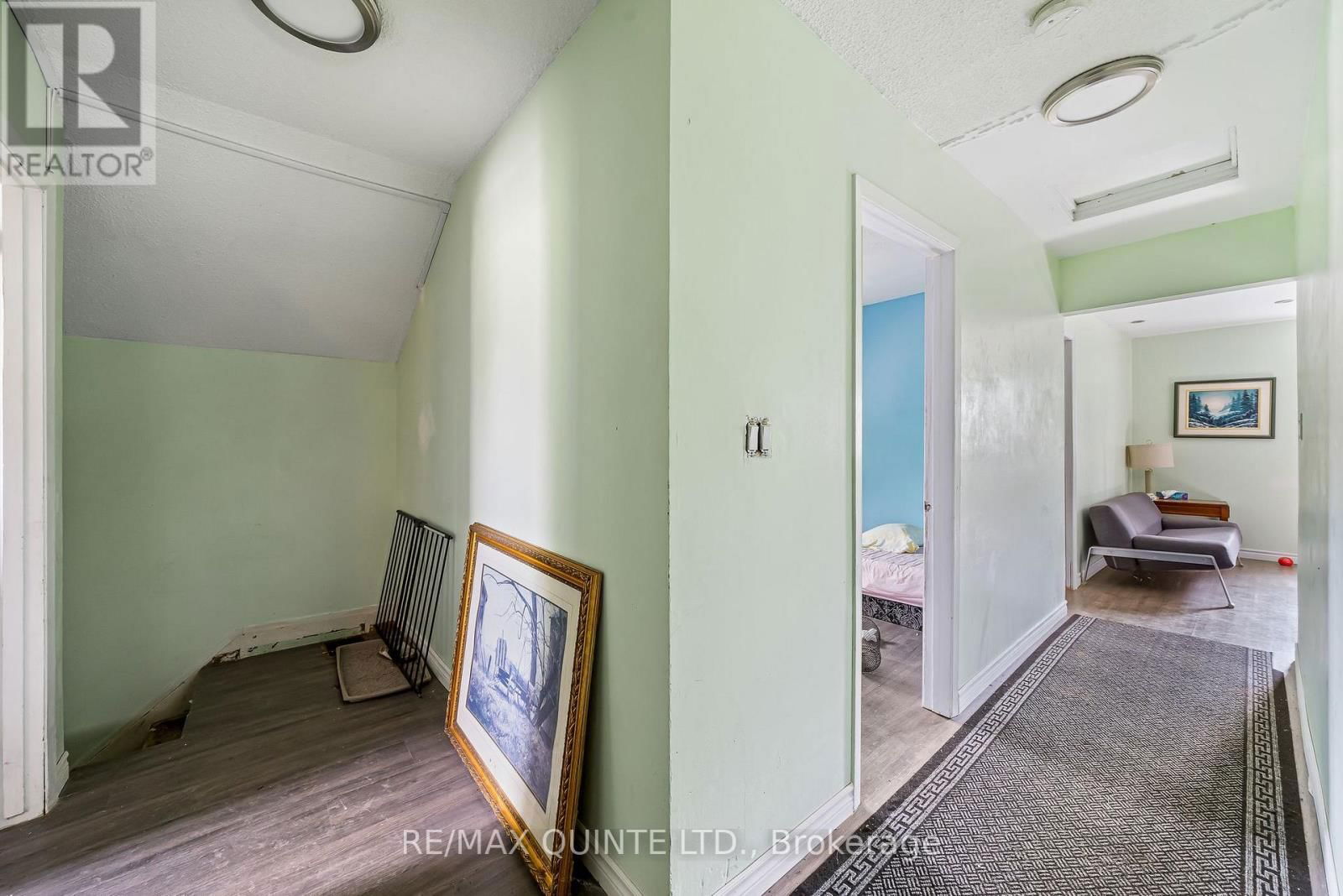 90 GORDON STREET Image 11