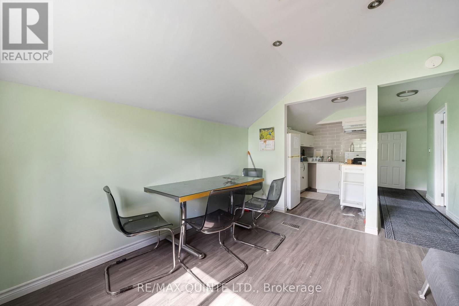 90 GORDON STREET Image 19