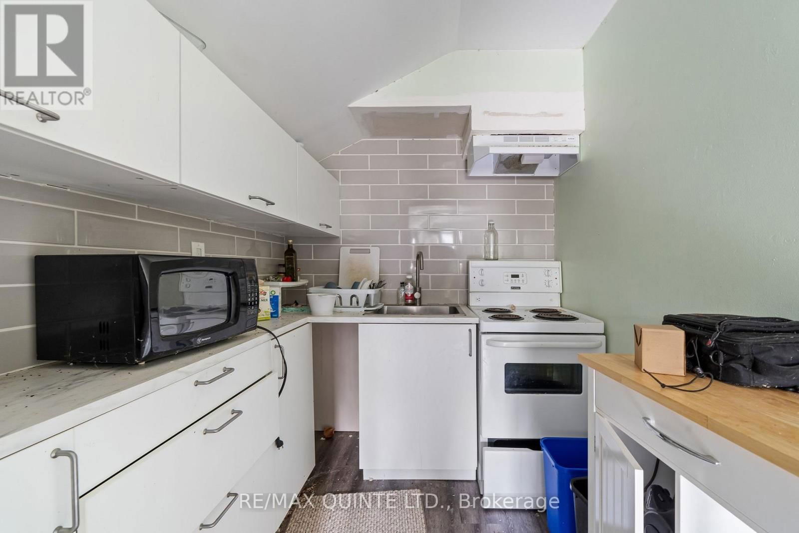 90 GORDON STREET Image 21
