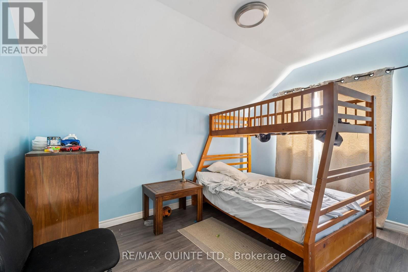 90 GORDON STREET Image 22