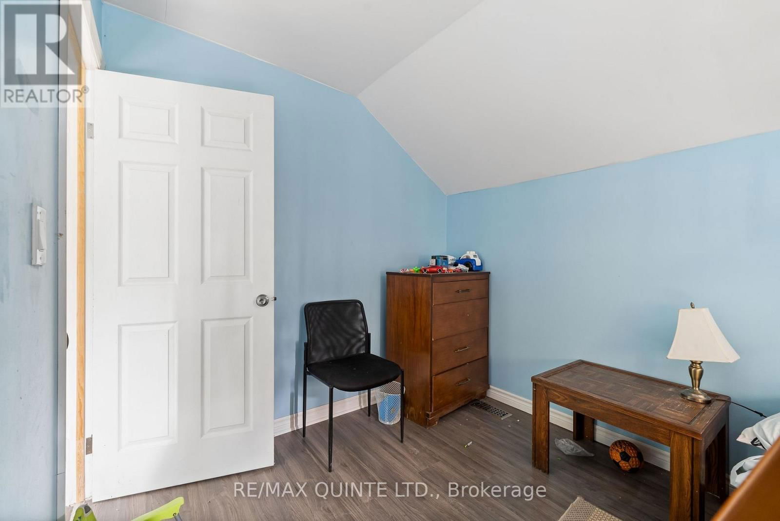 90 GORDON STREET Image 23