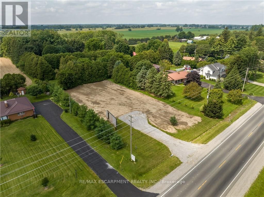 1042 NORFOLK STREET NORTH Image 3
