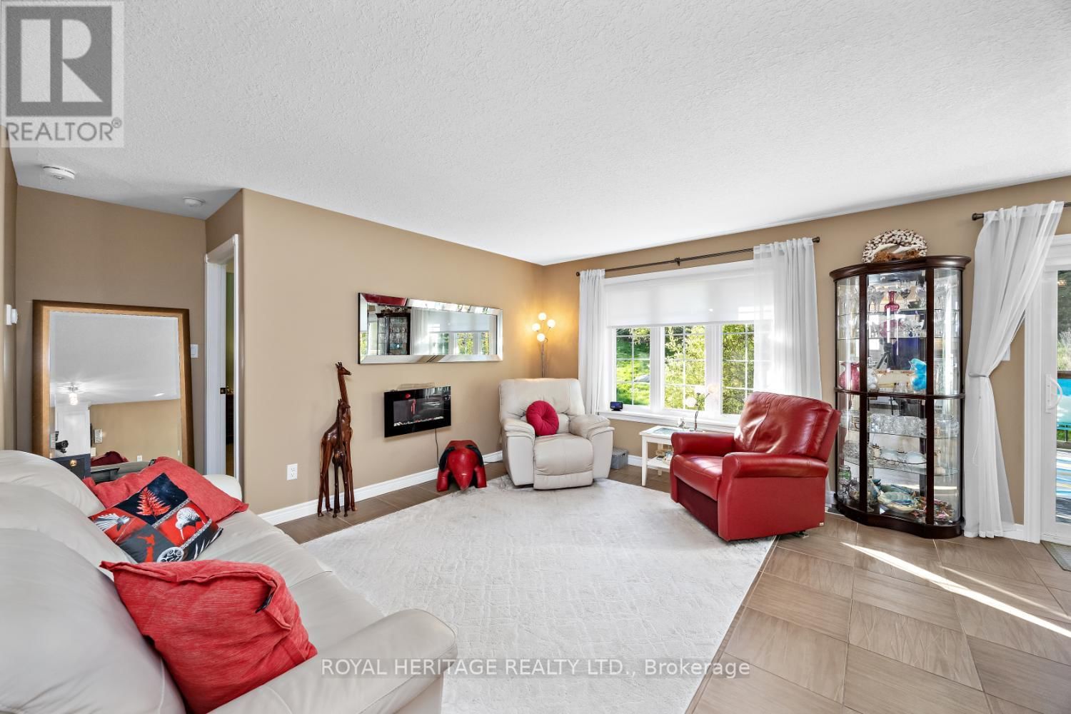 162 - 301 CARNEGIE AVENUE Image 13