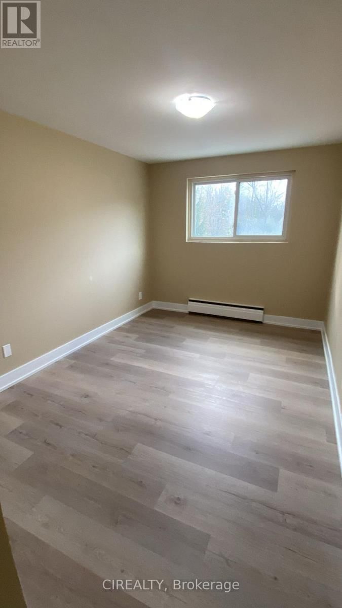 242 AVALON PLACE Image 11