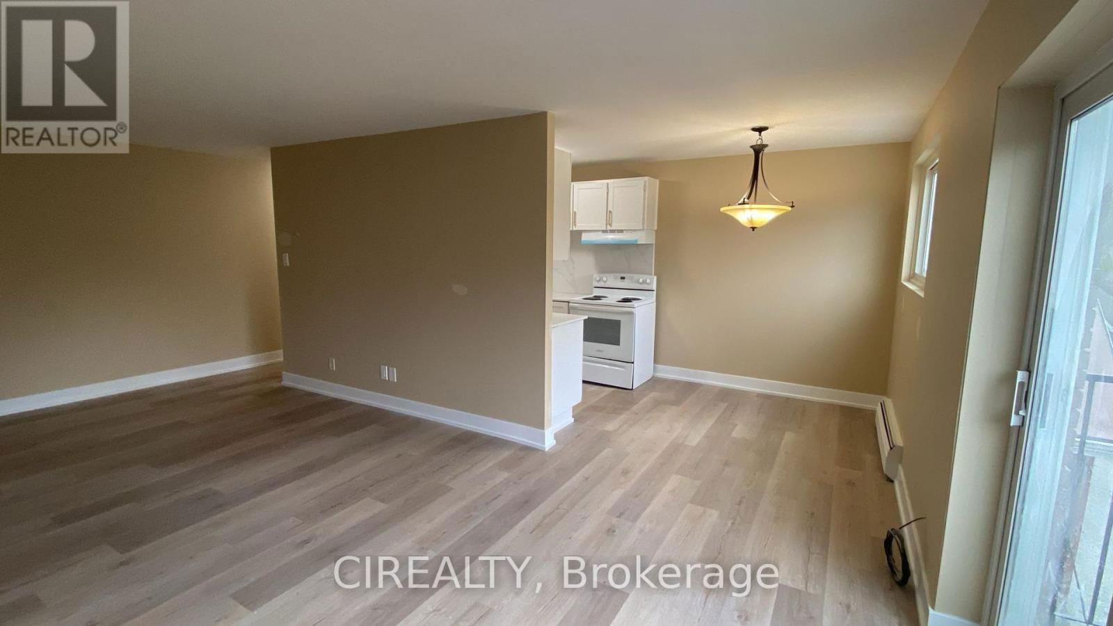 242 AVALON PLACE Image 7
