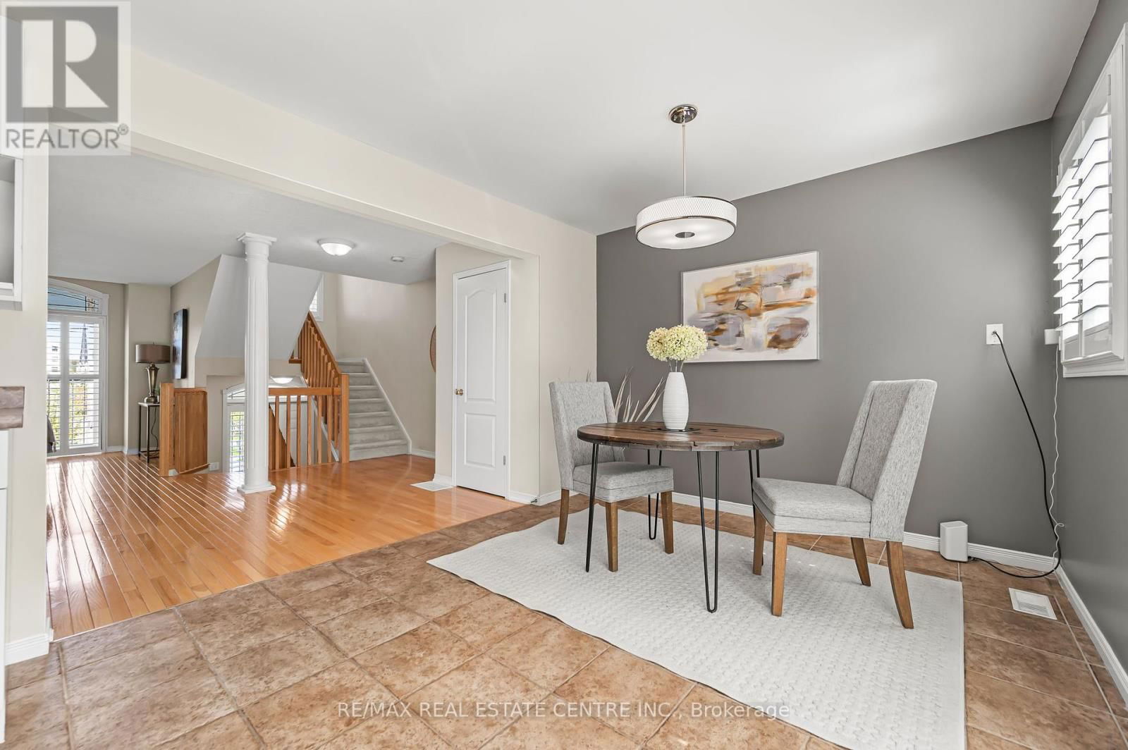 63 WELLINGTON SOUTH Image 18