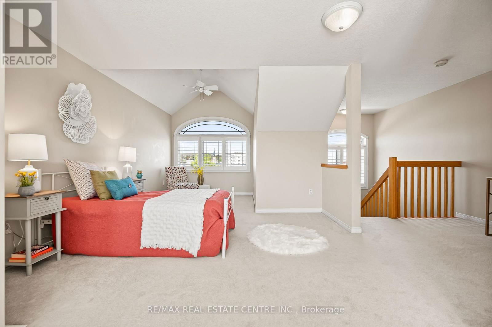 63 WELLINGTON SOUTH Image 37