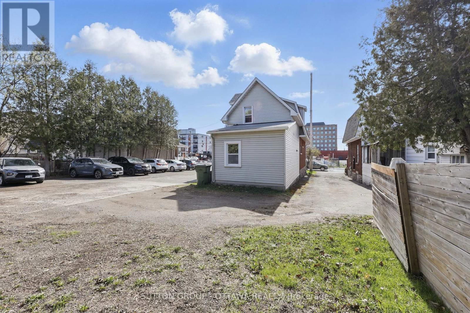 265 PARKDALE AVENUE Image 37