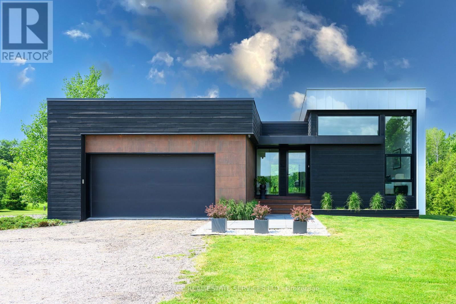 5542 WINSTON CHURCHILL BOULEVARD Image 2