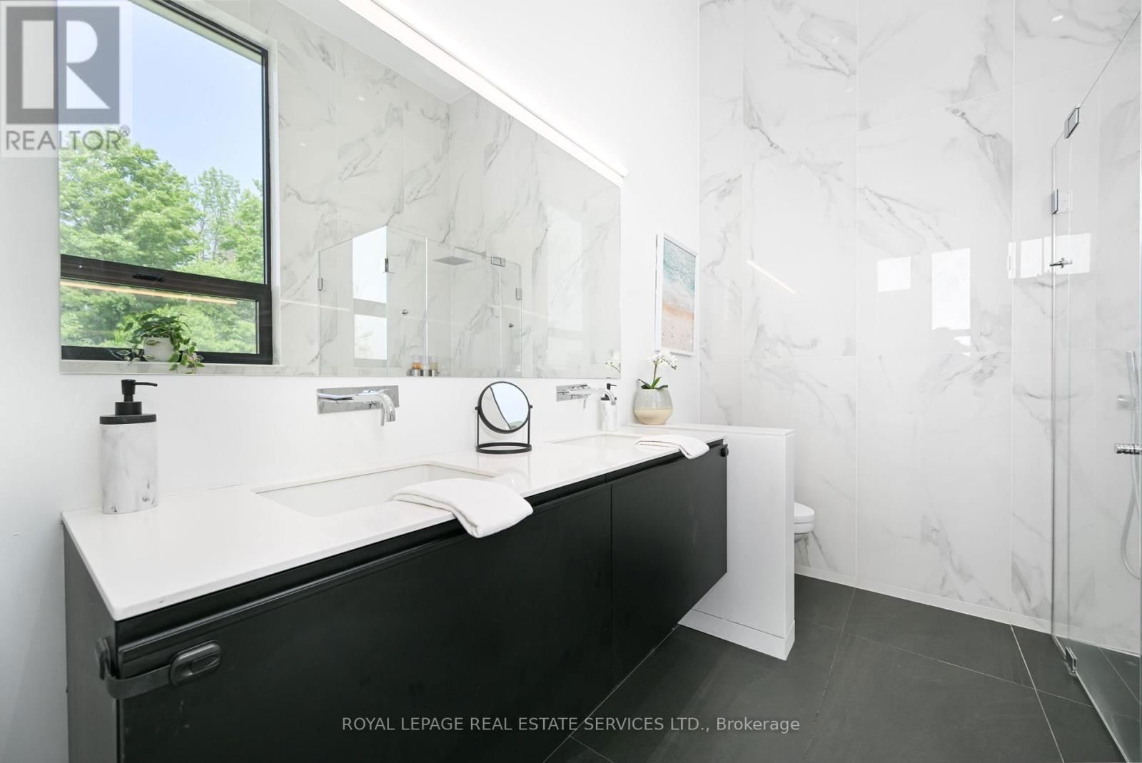 5542 WINSTON CHURCHILL BOULEVARD Image 22