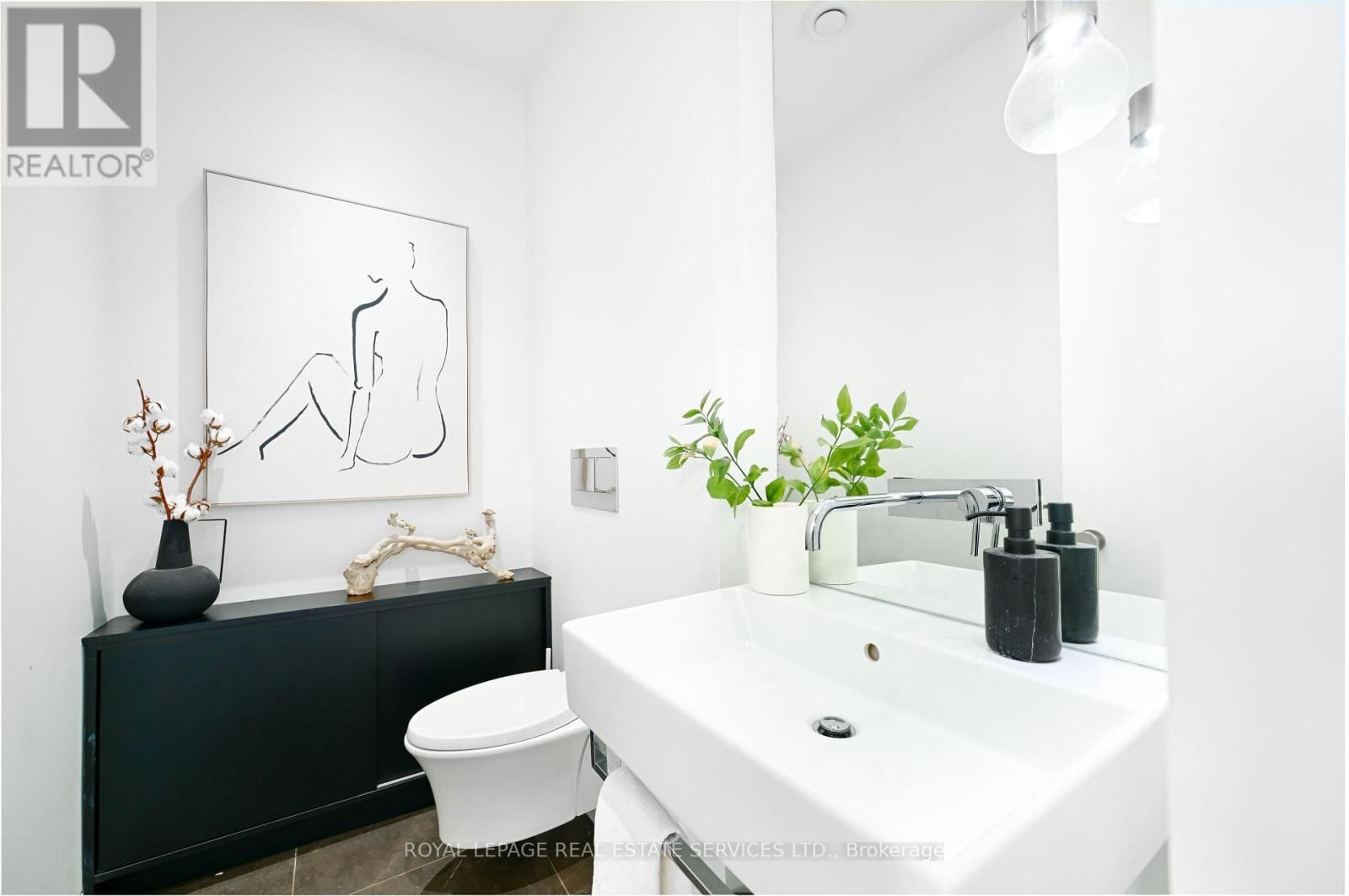 5542 WINSTON CHURCHILL BOULEVARD Image 25