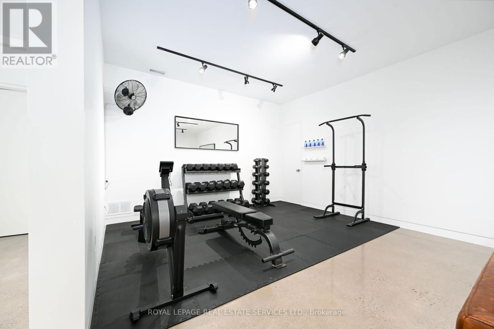 5542 WINSTON CHURCHILL BOULEVARD Image 32