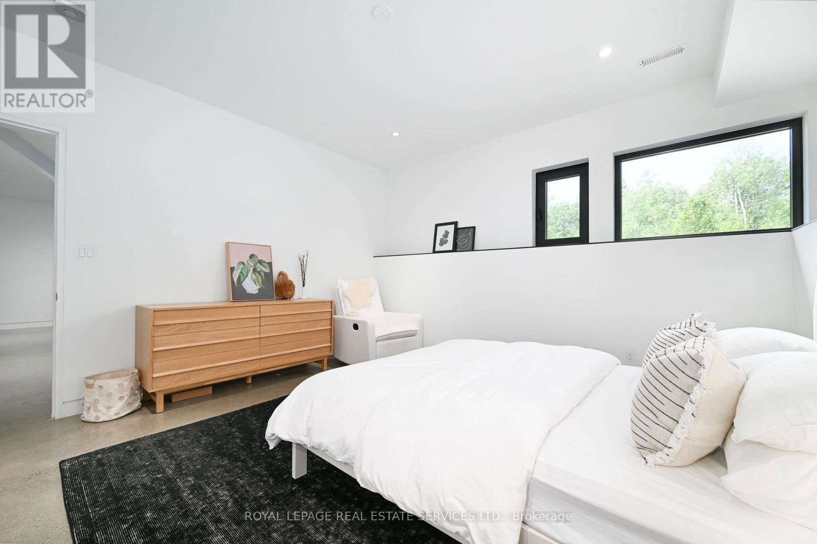 5542 WINSTON CHURCHILL BOULEVARD Image 35