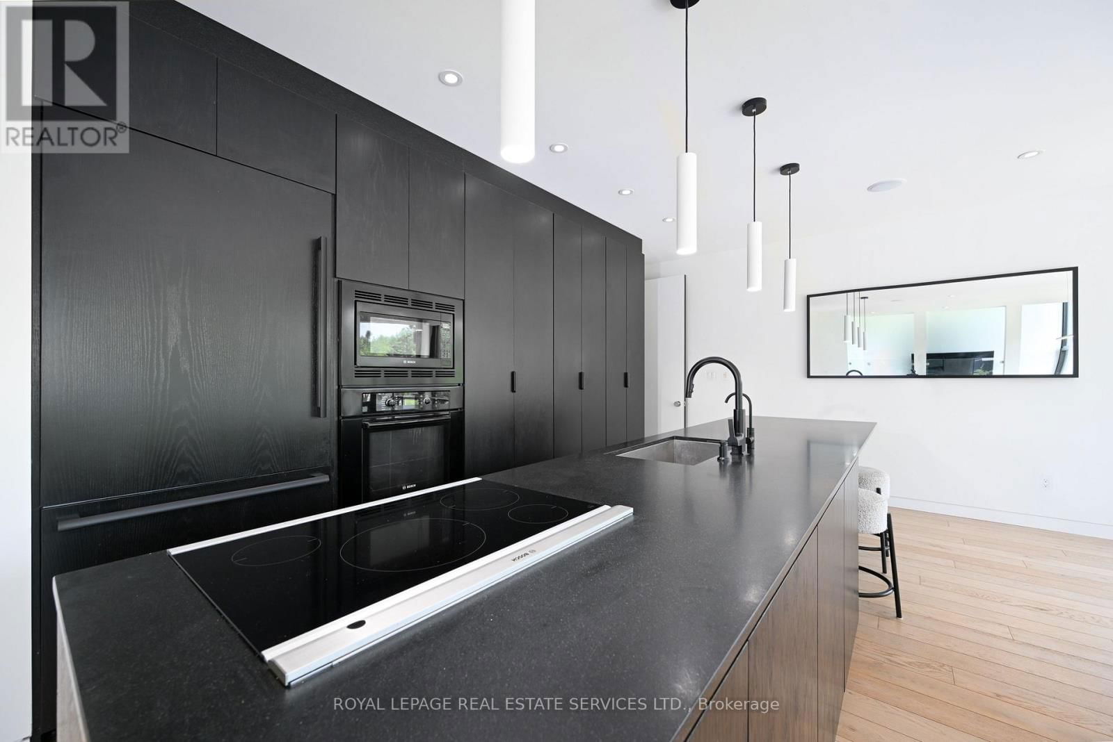 5542 WINSTON CHURCHILL BOULEVARD Image 8