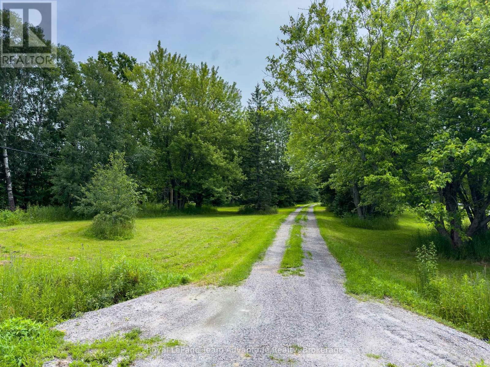 35 MARLYN DRIVE Image 33