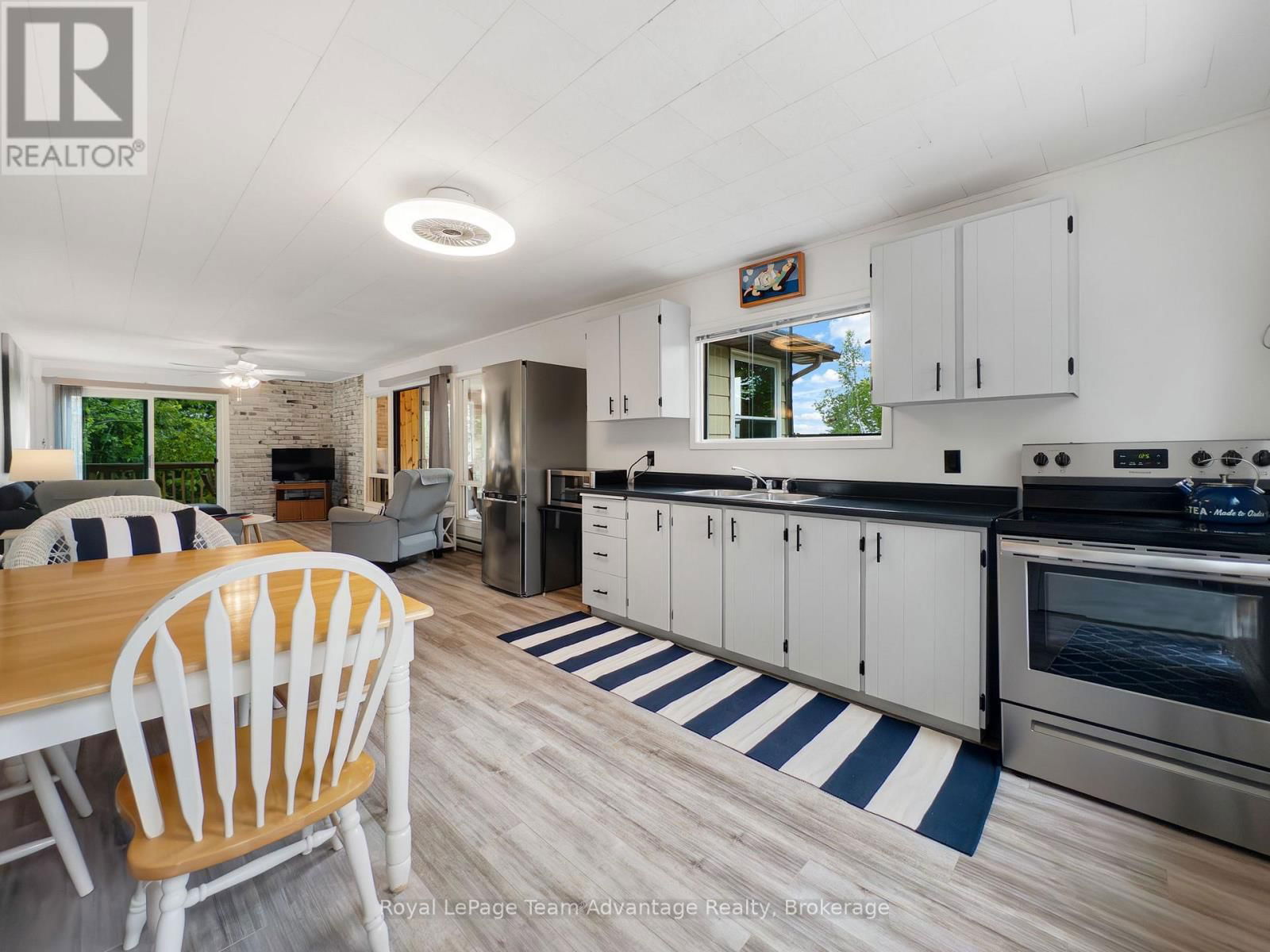 35 MARLYN DRIVE Image 9