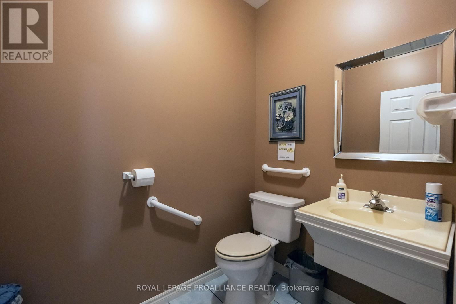 320 SIDNEY STREET Image 10