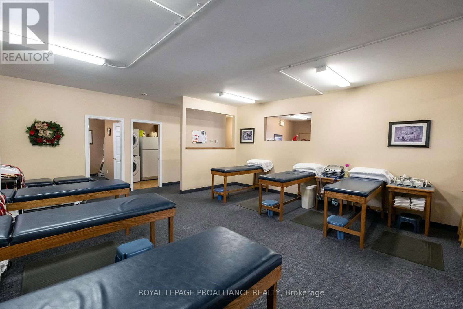 320 SIDNEY STREET Image 15