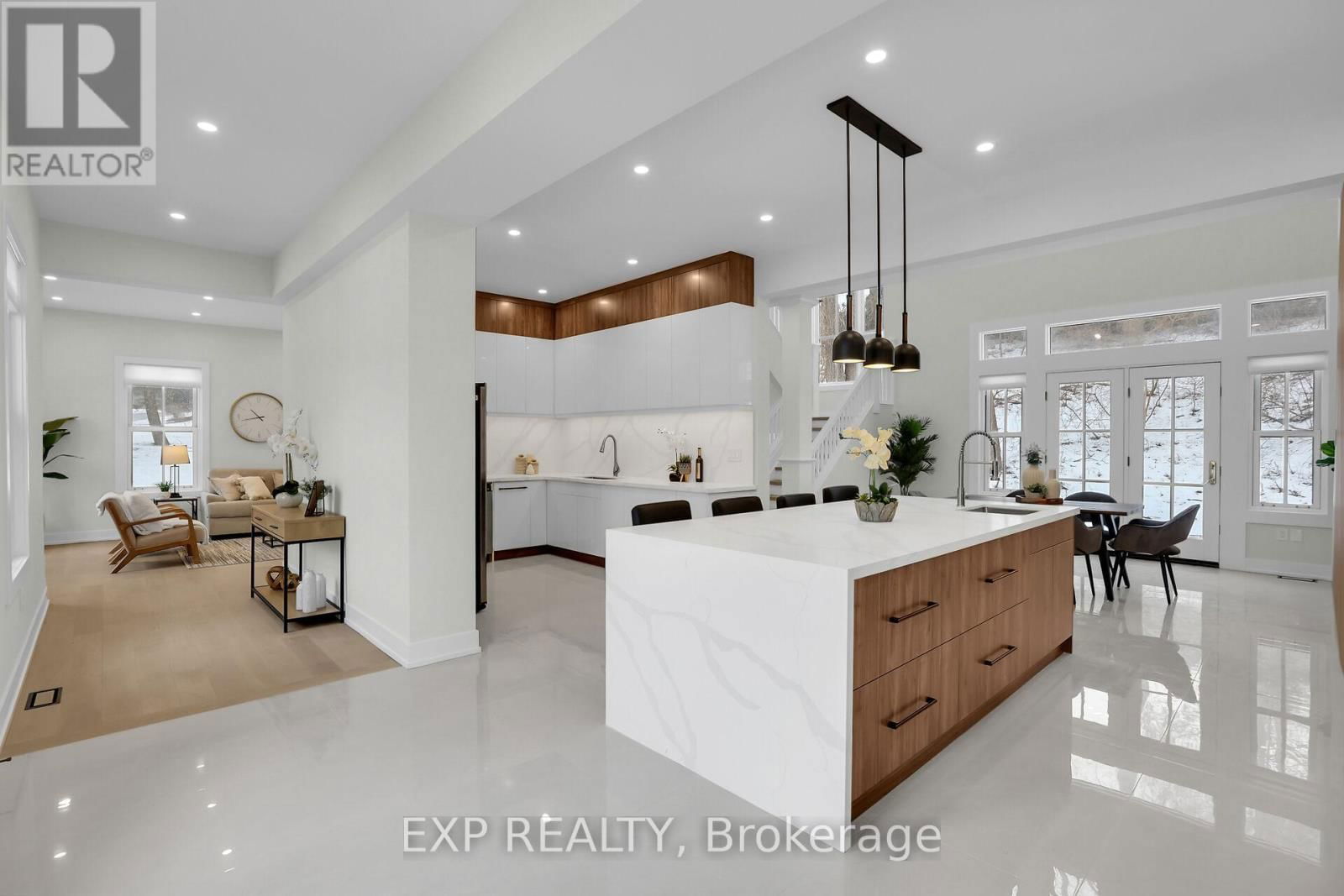 6638 CALAGUIRO DRIVE Image 8