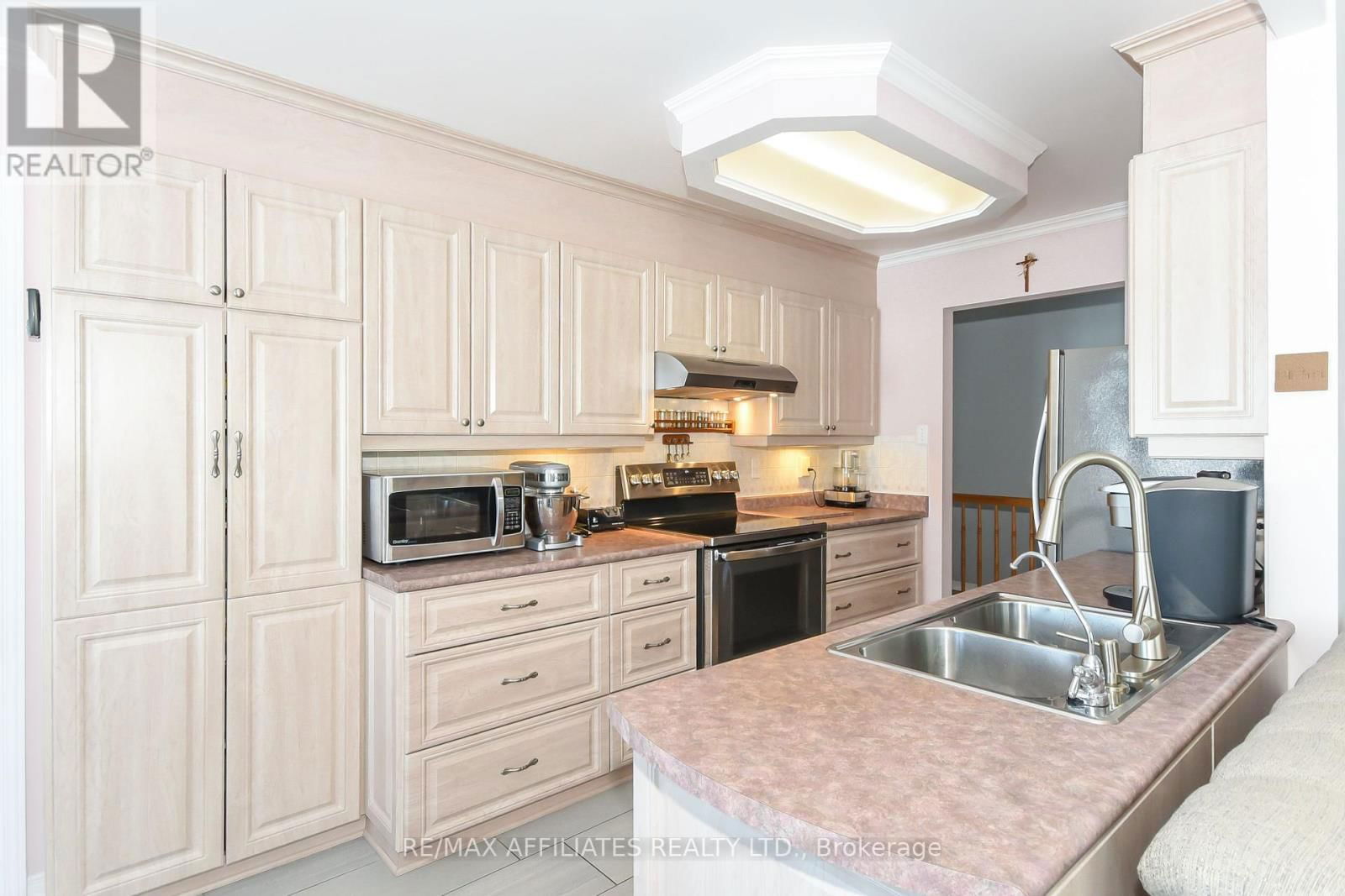 340 WILSON ROAD Image 11