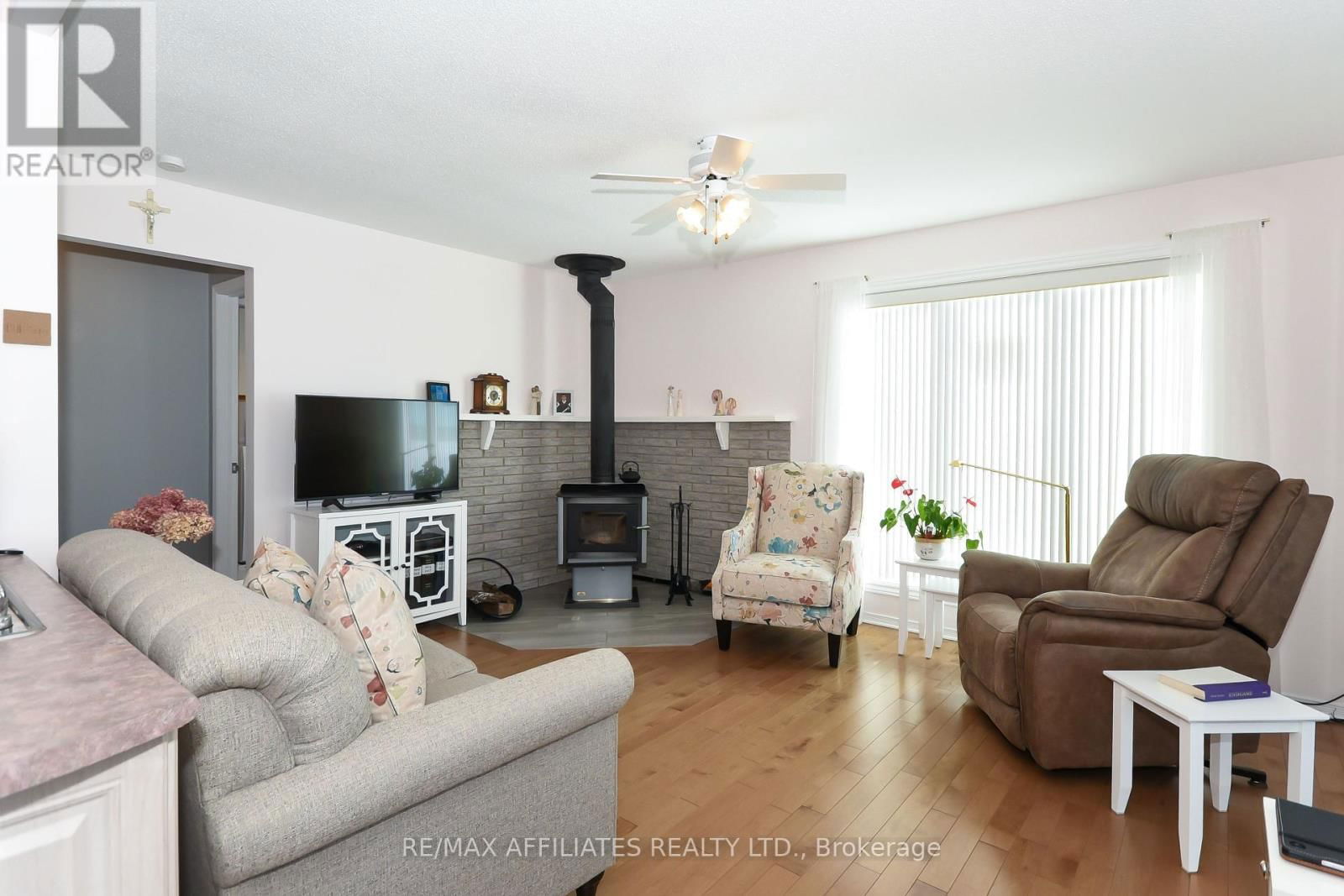340 WILSON ROAD Image 24