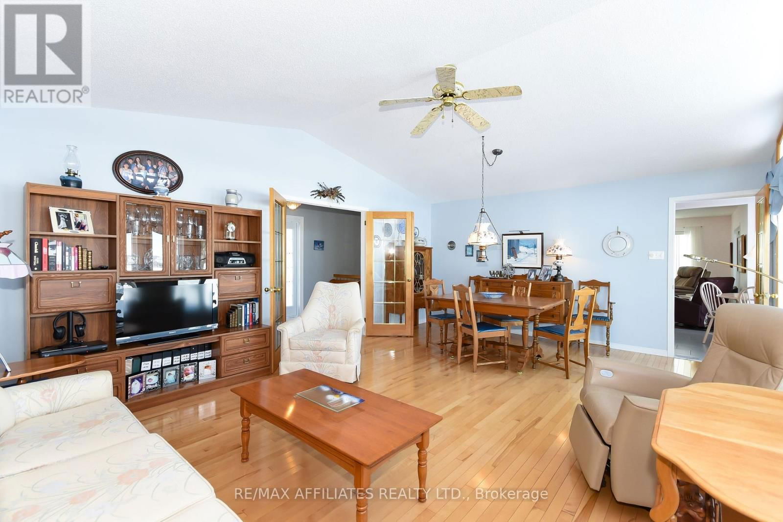 340 WILSON ROAD Image 8