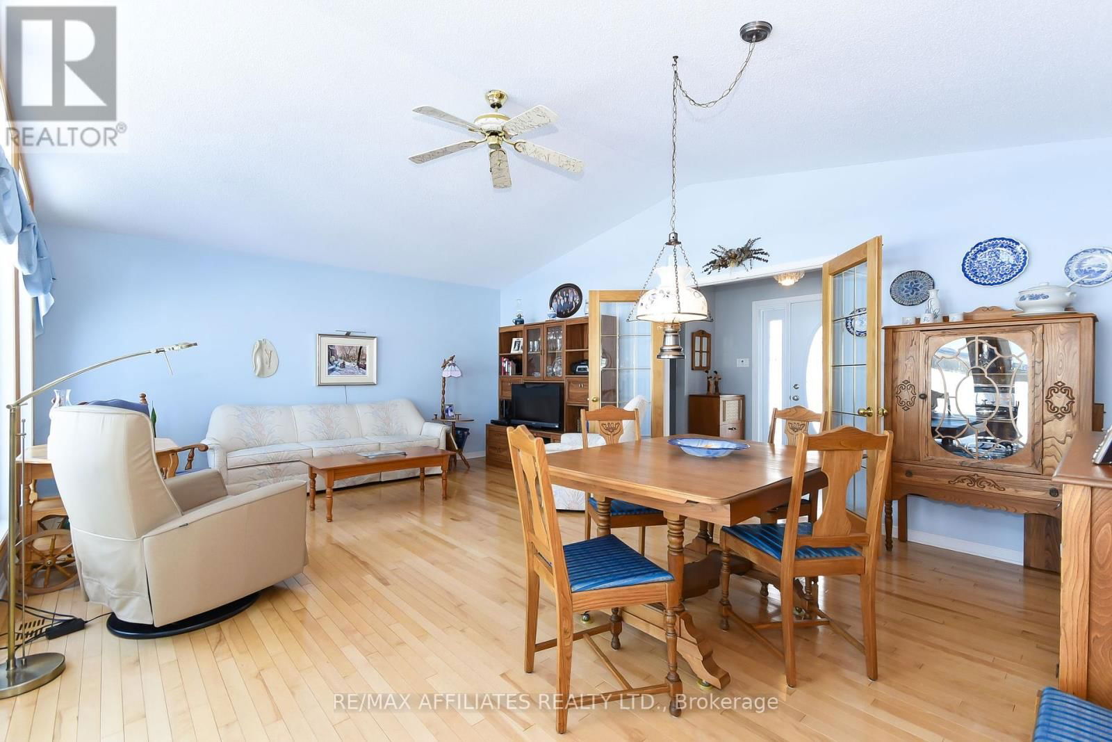 340 WILSON ROAD Image 9