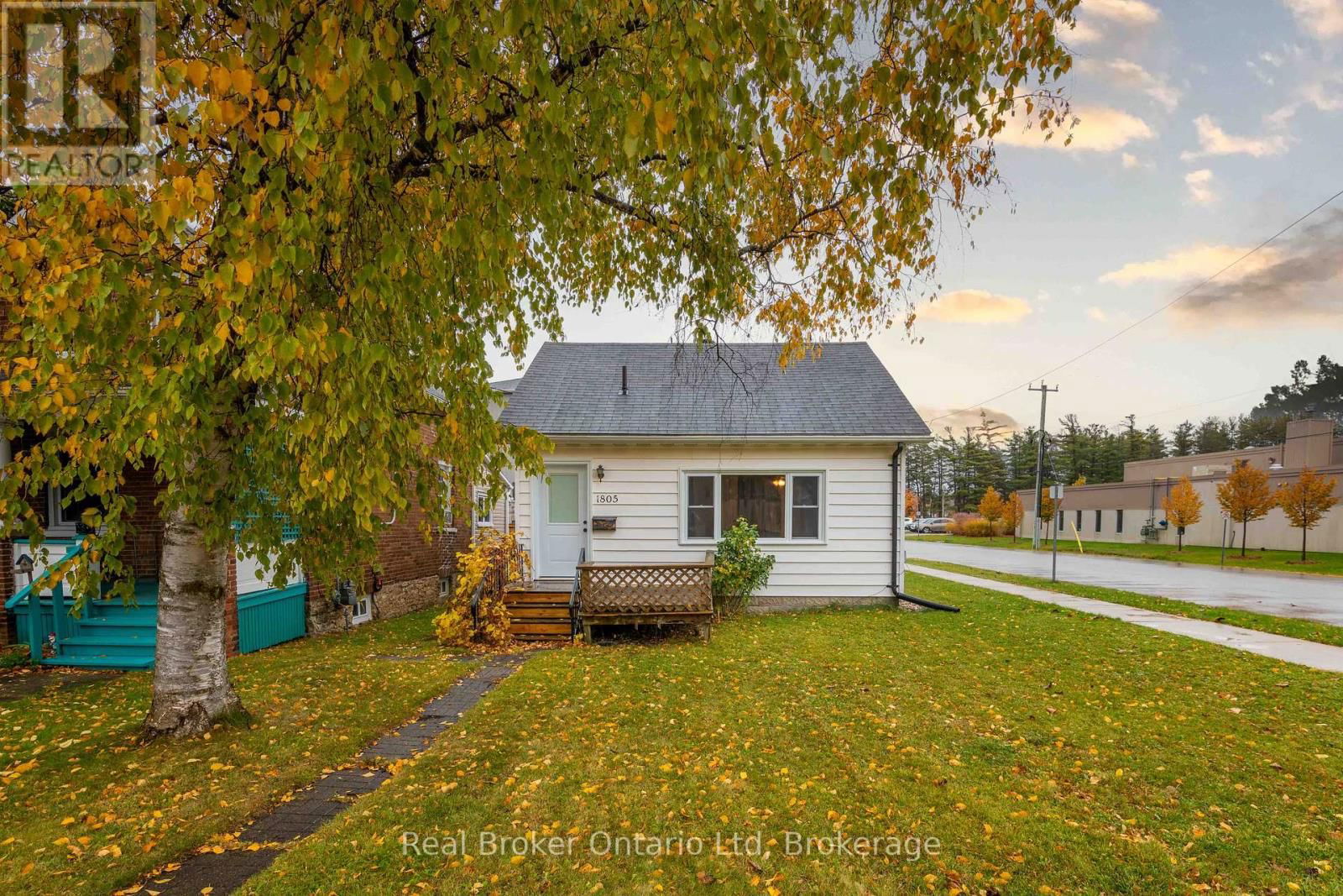 1805 3RD AVENUE WEST Image 1