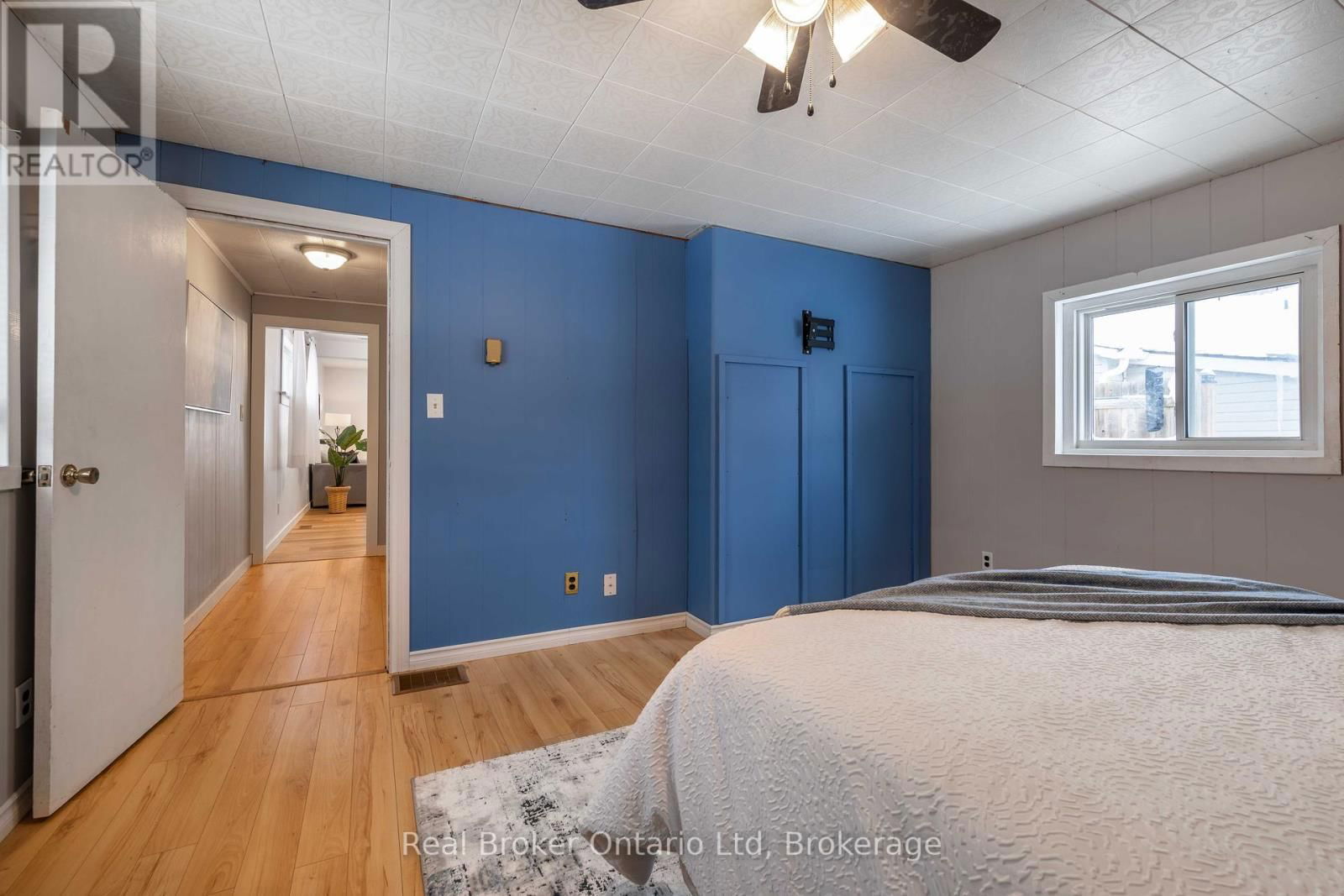 1805 3RD AVENUE WEST Image 11
