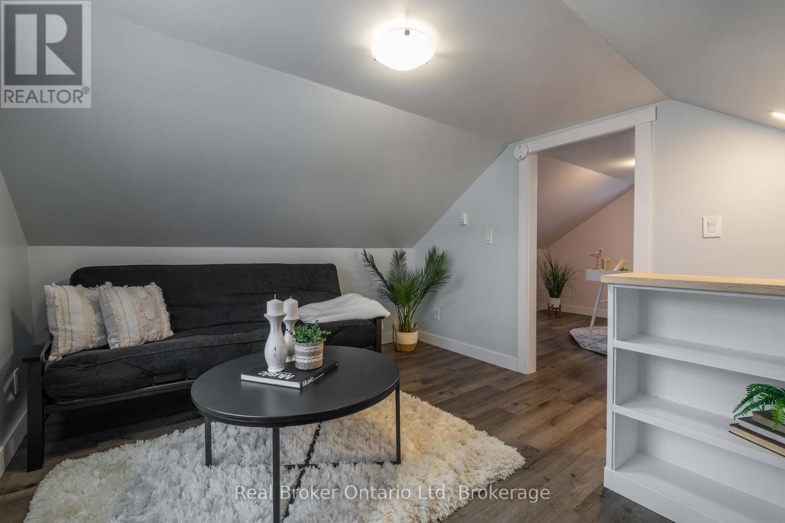 1805 3RD AVENUE WEST Image 14