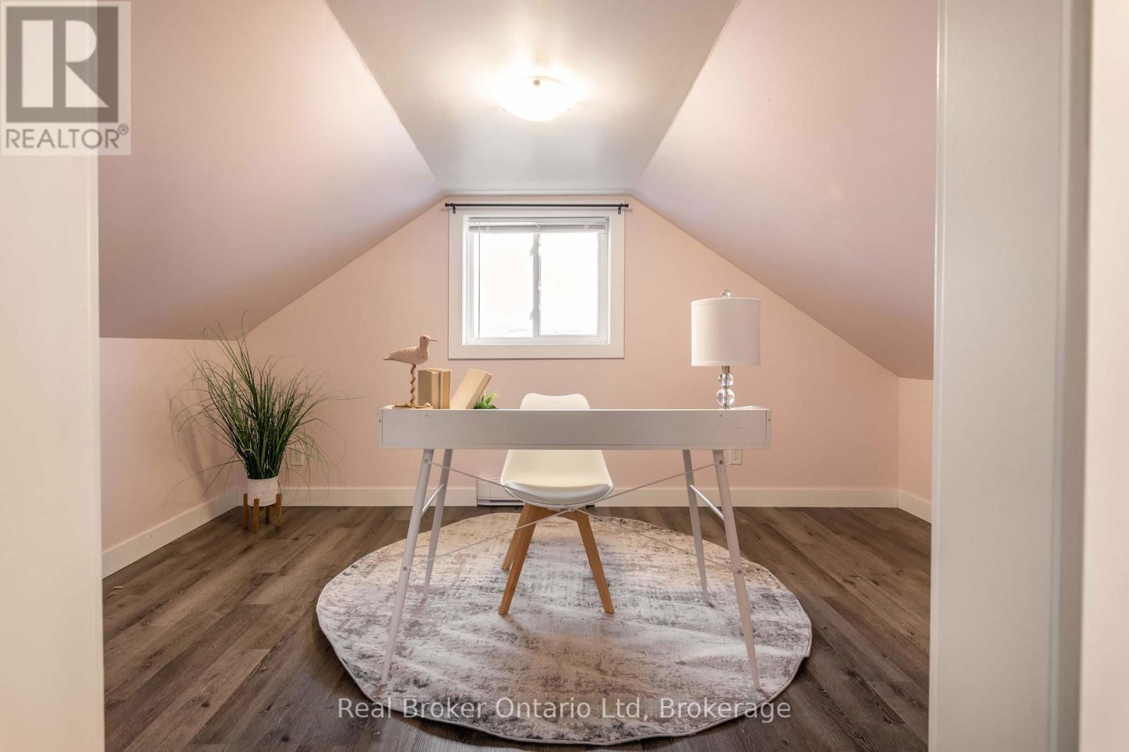 1805 3RD AVENUE WEST Image 16