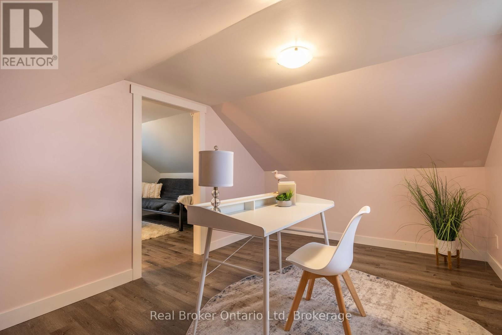1805 3RD AVENUE WEST Image 17