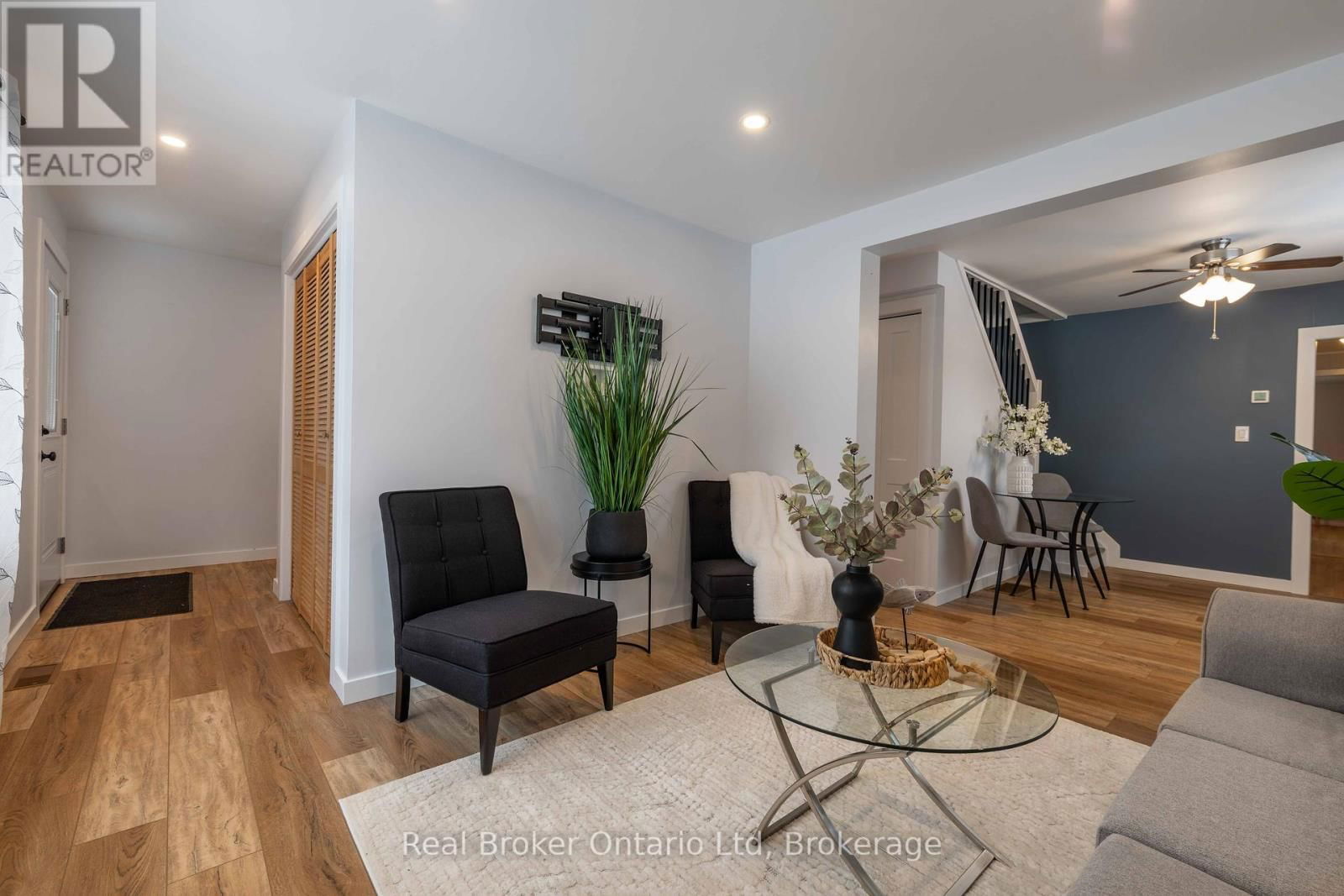 1805 3RD AVENUE WEST Image 3