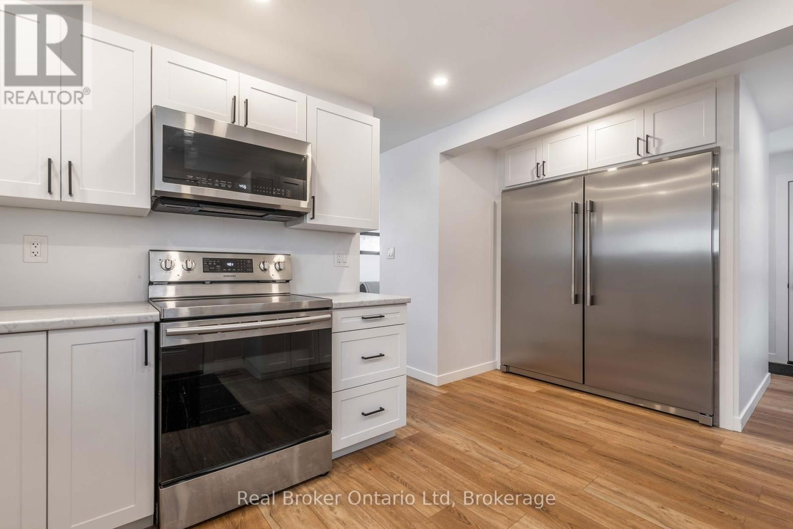 1805 3RD AVENUE WEST Image 9